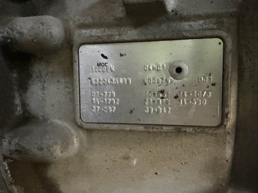 0000024735_1.jpg Used 2005 GMC Sierra 2500 Transmission Assembly 8.1L