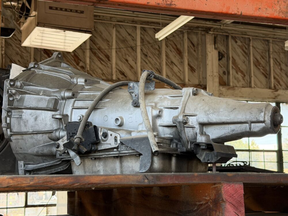 0000046857_2.jpg Used 2006 GMC Yukon XL 1500 Transmission Assembly 4.8L