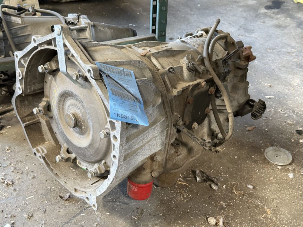 0000100785_0.jpg Used 2015 Chevrolet Silverado 3500 Transmission Assembly 6.6L