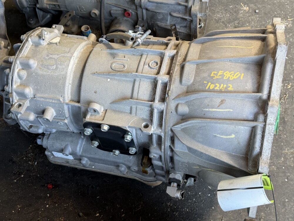 0000127754_3.jpg Used 2018 Chevrolet Silverado 3500 Transmission Assembly 6.6L