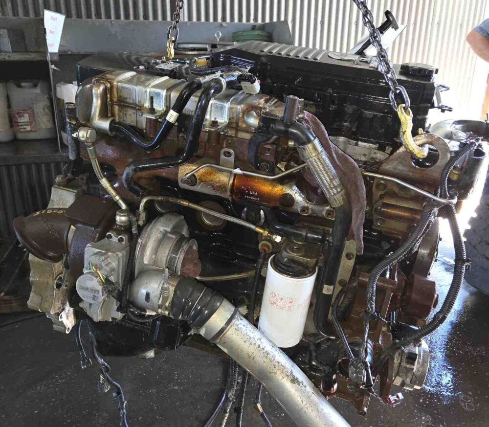 0000128420_2.jpg Used 2010 Dodge Ram 2500 Engine Assembly 6.7L