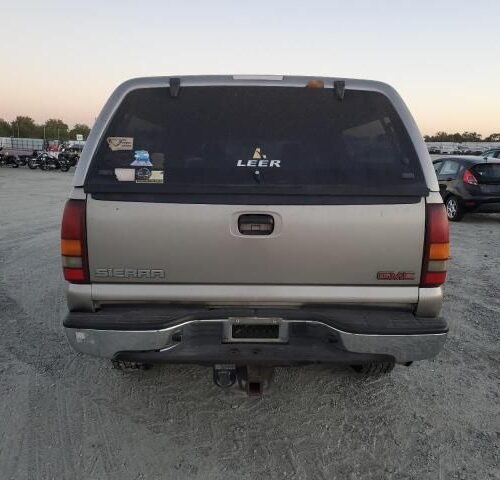 Used 2003 GMC Sierra 2500 Topper.tonneau